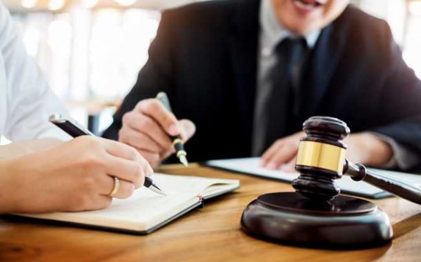 How to Hire Lawyers for Legal Advice?