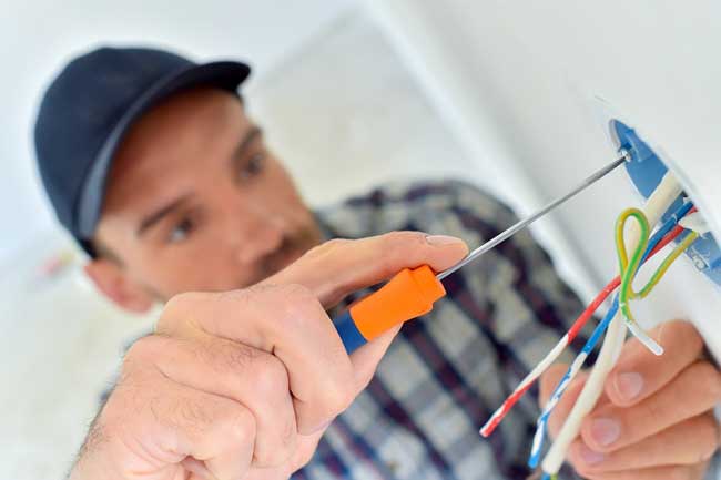Get A Professional Electrician To Help You